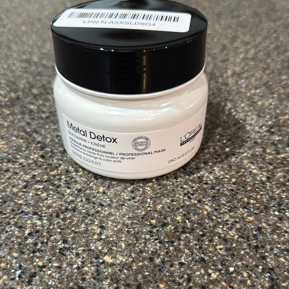 L'Oreal Metal Detox Hair Mask